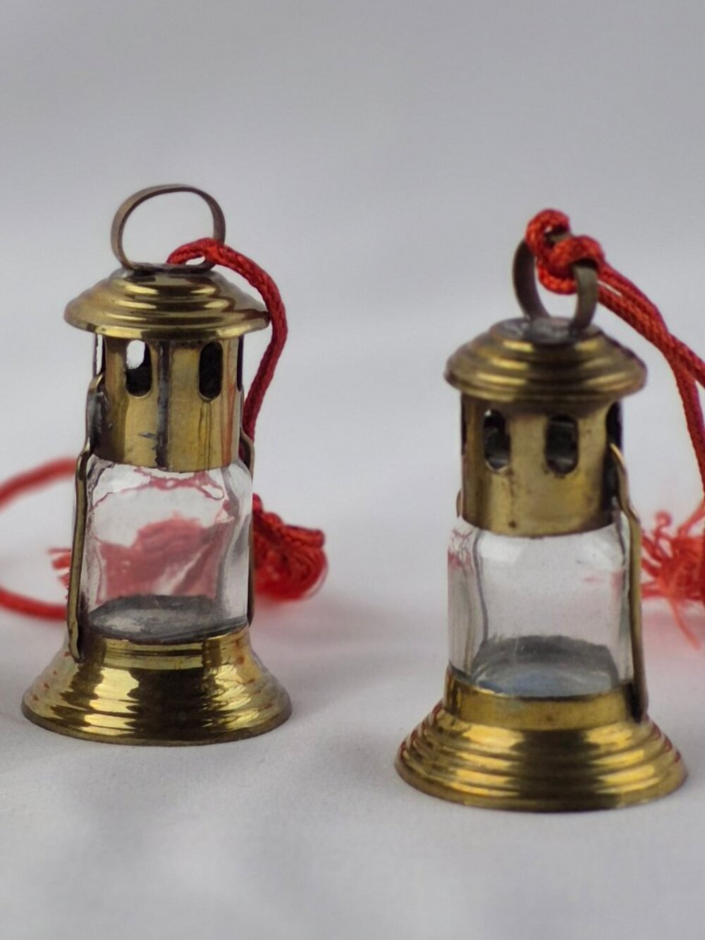 Vintage House of Lloyd Brass Coach Lamp Ornaments Set of 4 - Picture 6 of 15